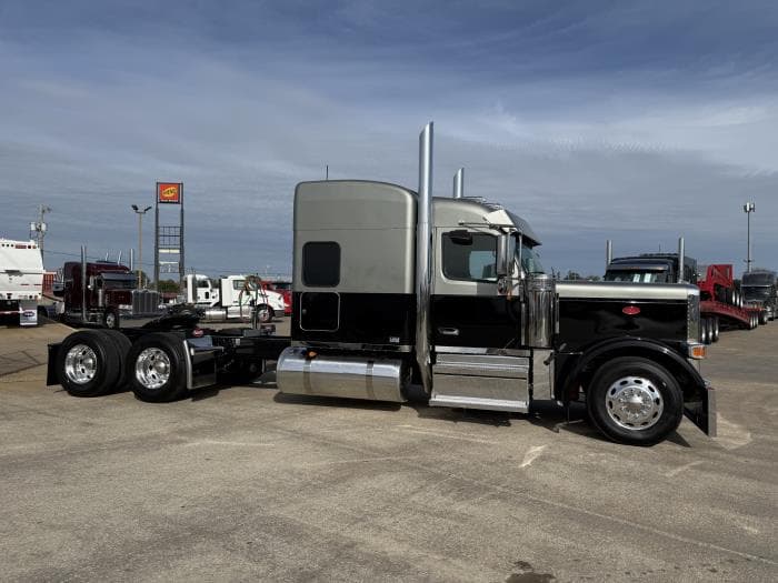 2026 Peterbilt 589 — photo 24
