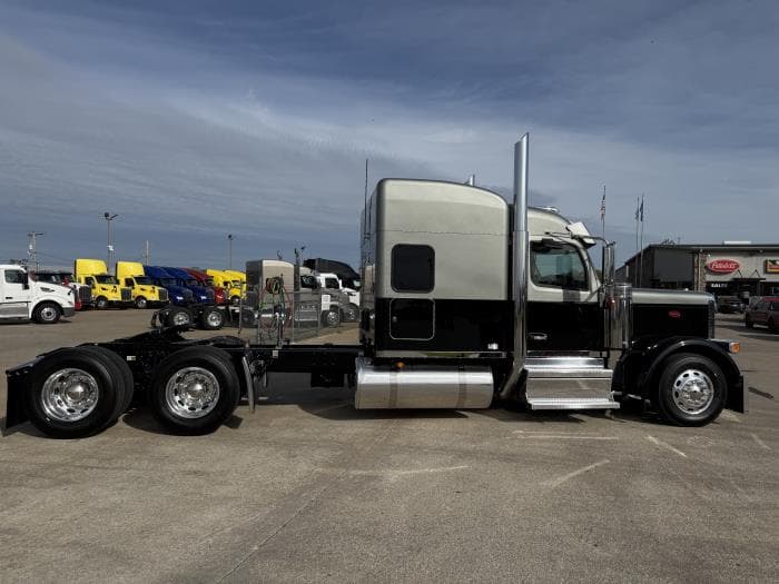 2026 Peterbilt 589 — photo 27