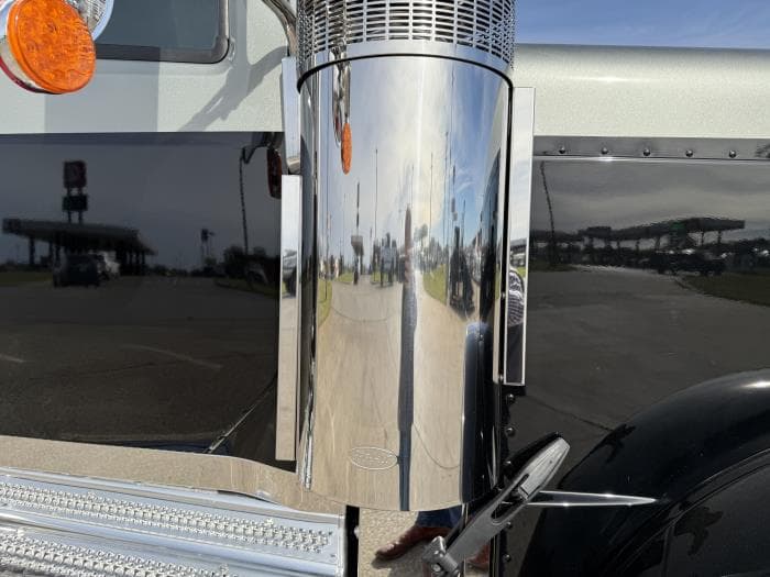 2026 Peterbilt 589 — photo 33