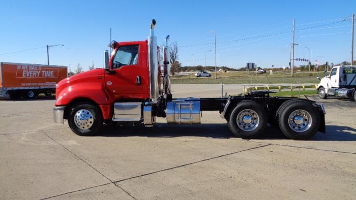 2026 International LT — photo 9