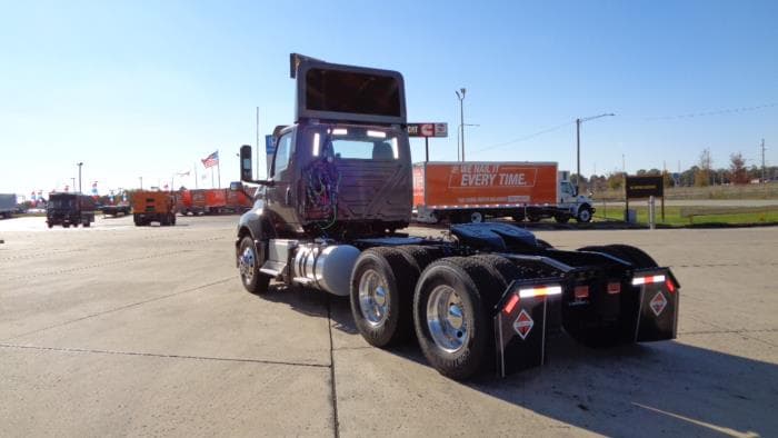 2026 International LT — photo 8