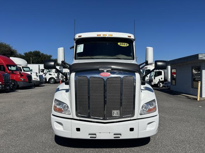 2022 Peterbilt 579 — photo 12