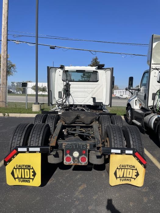 2020 International LT — photo 5