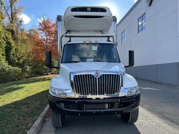 2022 International MV — photo 3