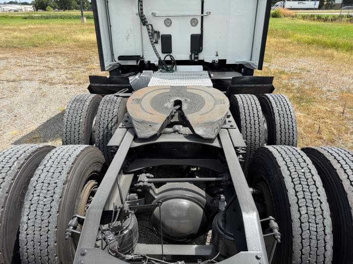 2021 Peterbilt 579 — photo 10