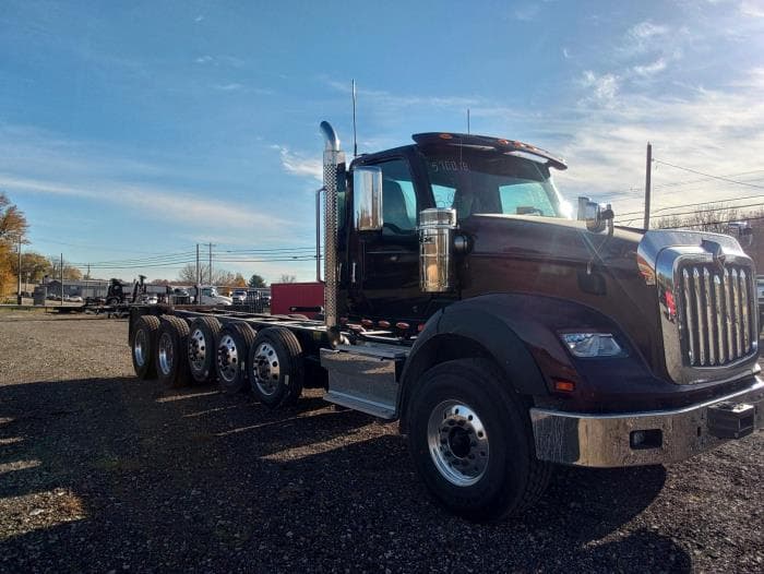 2026 International HX — photo 5