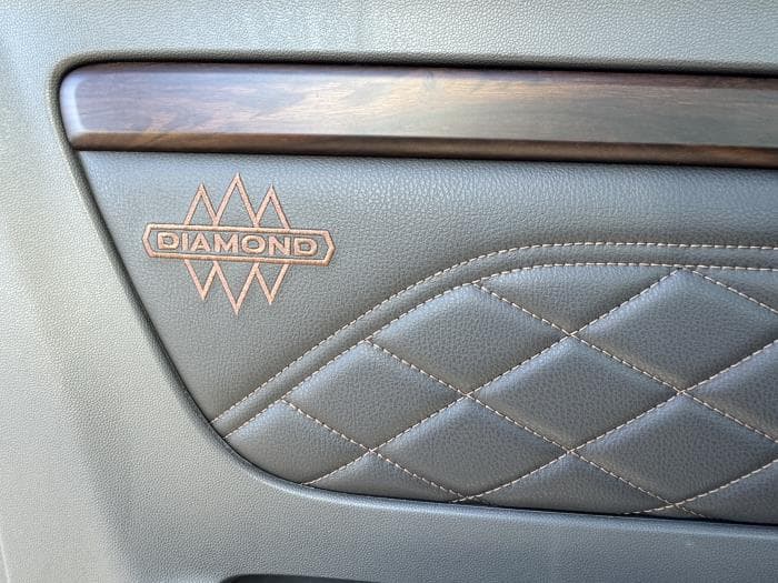 2026 International HX — photo 15