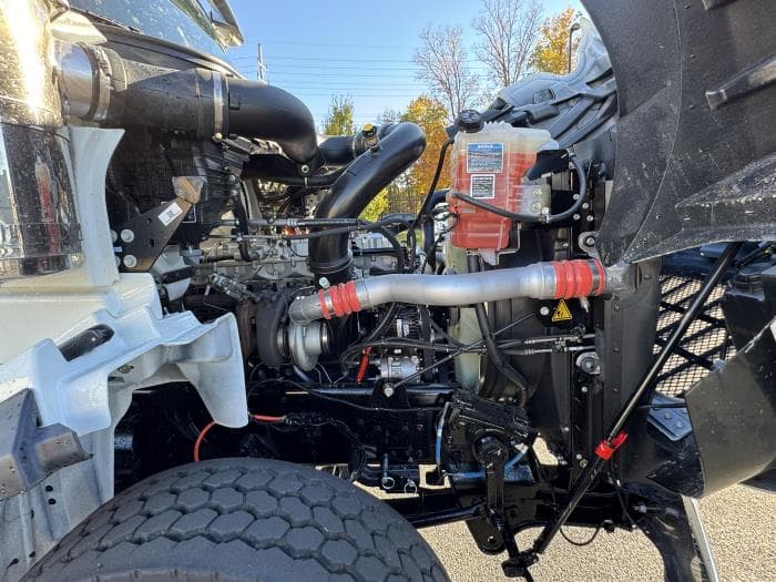 2026 International HX — photo 21