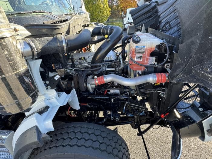 2026 International HX — photo 22