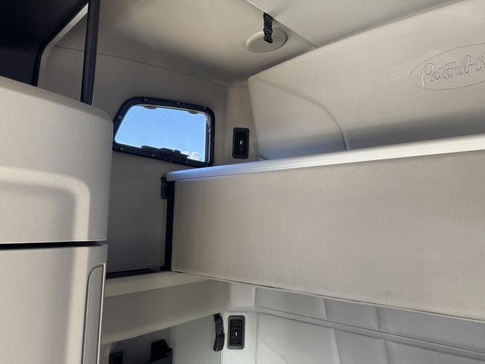 2021 Peterbilt 579 — photo 19