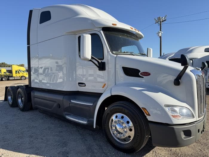 2021 Peterbilt 579 — photo 42