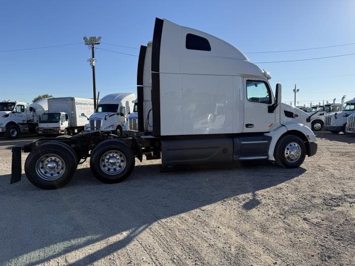 2021 Peterbilt 579 — photo 46