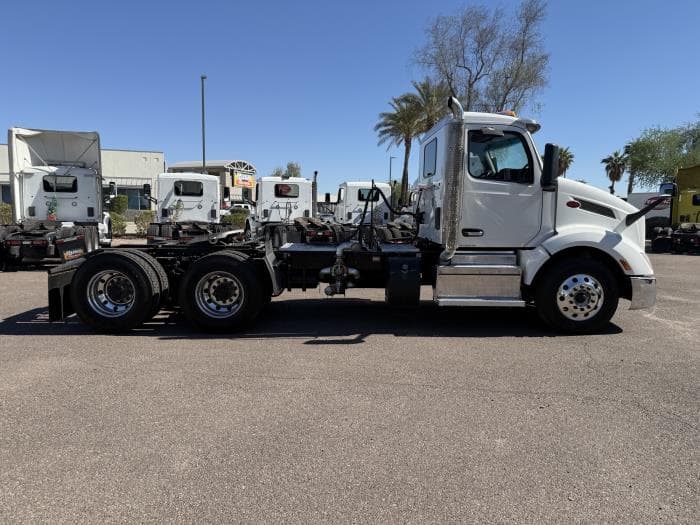 2023 Peterbilt 579 — photo 7