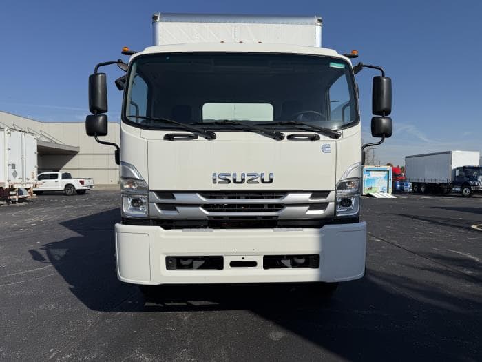 2026 Isuzu FTR — photo 4
