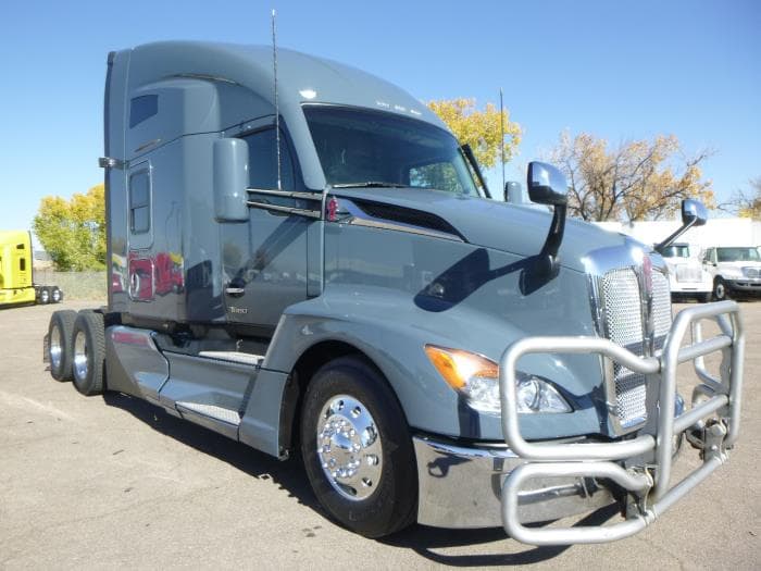 2023 Kenworth T680 — photo 8