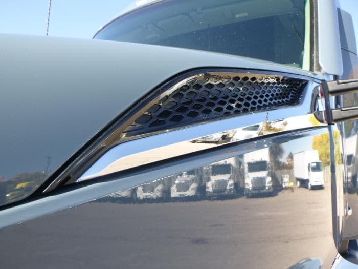 2023 Kenworth T680 — photo 10