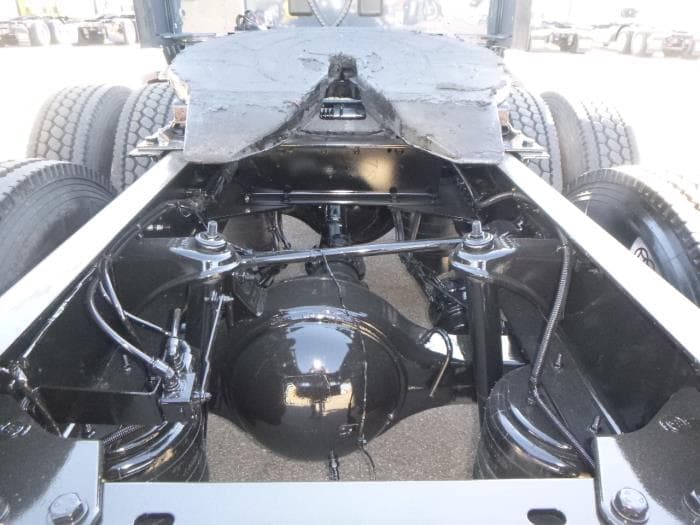 2023 Kenworth T680 — photo 31