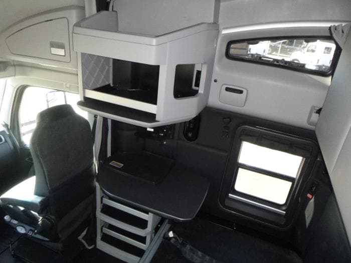 2023 Kenworth T680 — photo 46