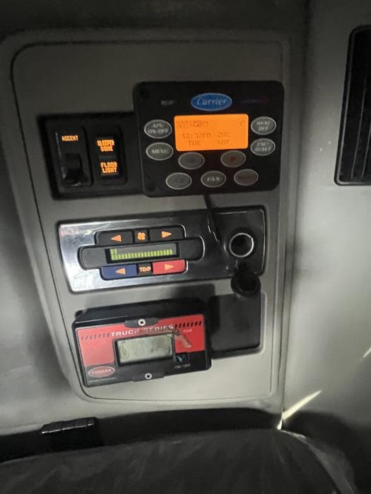 2022 International LT — photo 15