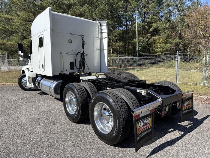 2022 Peterbilt 579 — photo 5