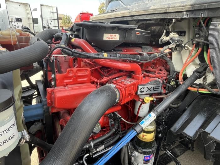 2021 International LT — photo 10