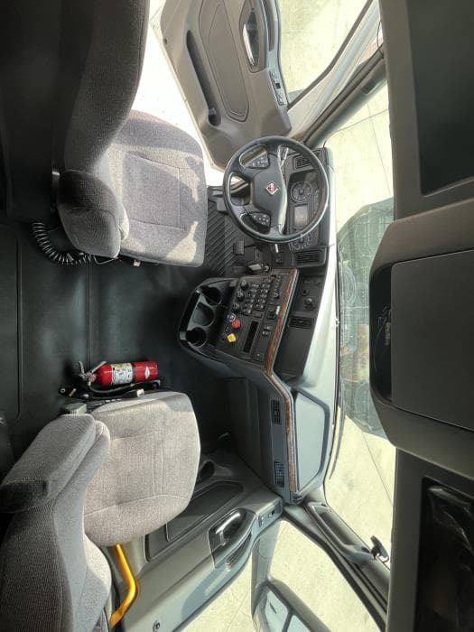 2021 International LT — photo 17