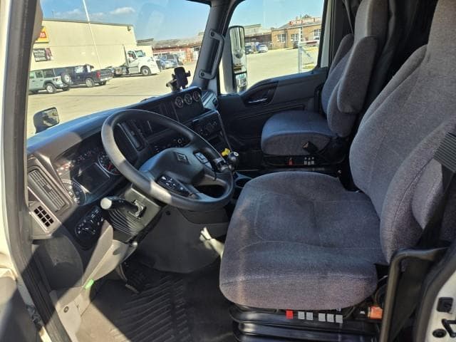 2024 International LT — photo 8