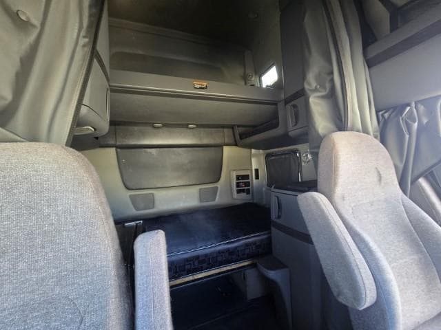 2024 International LT — photo 10