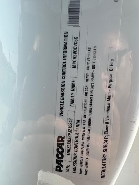 2023 Kenworth T880 — photo 2