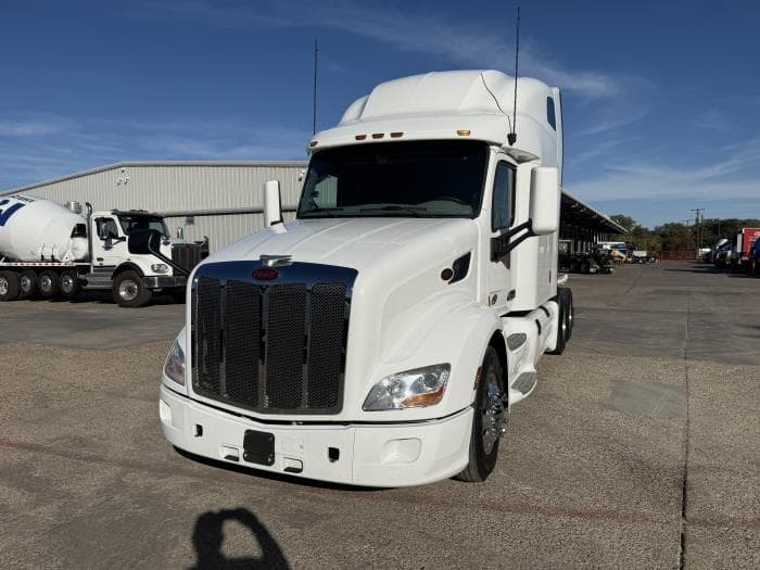 2022 Peterbilt 579 — photo 19