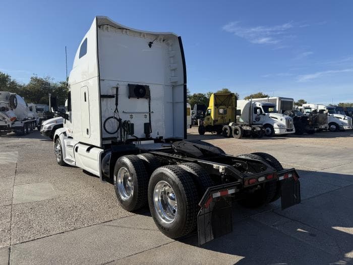 2022 Peterbilt 579 — photo 37