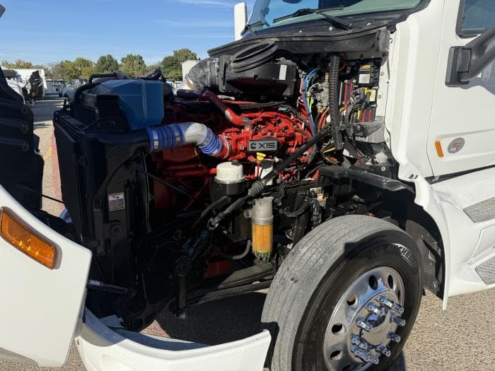 2022 Peterbilt 579 — photo 41