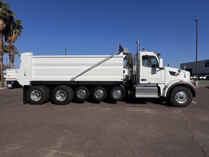 2026 Peterbilt 567 — photo 6