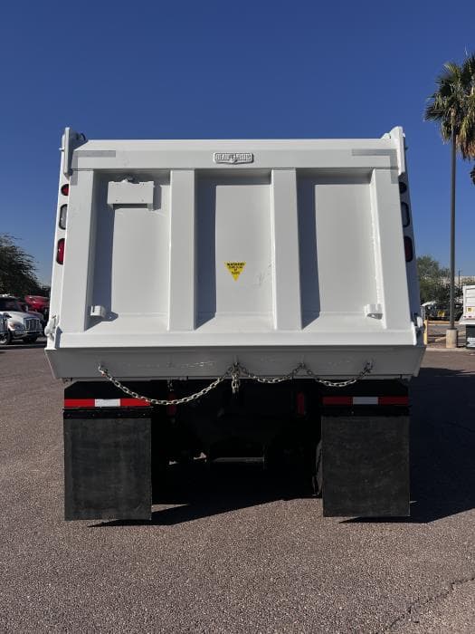 2026 Peterbilt 567 — photo 8