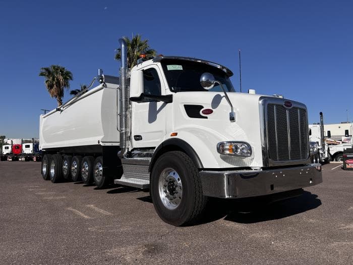 2026 Peterbilt 567 — photo 11