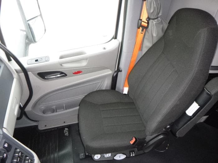 2021 Peterbilt 579 — photo 22