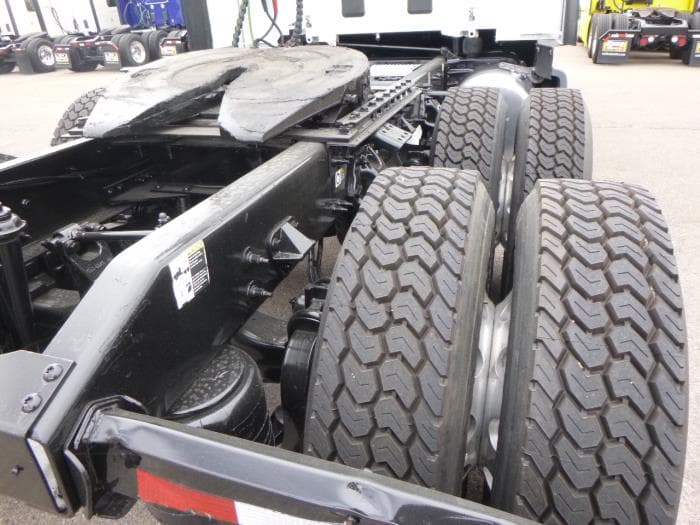 2021 Peterbilt 579 — photo 29