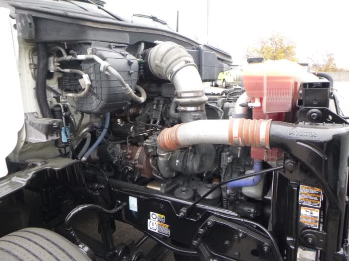 2021 Peterbilt 579 — photo 32