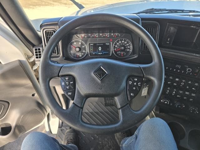 2023 International LT — photo 16