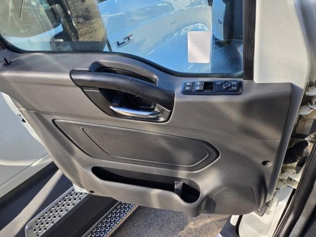 2023 International LT — photo 18