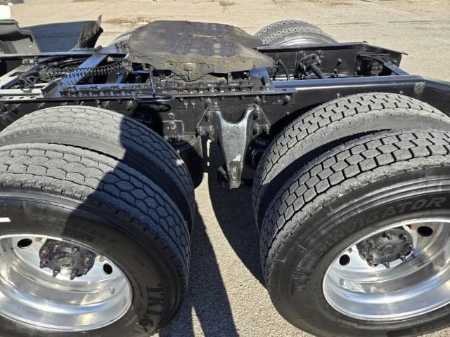 2023 International LT — photo 22