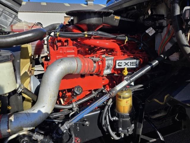 2023 International LT — photo 25