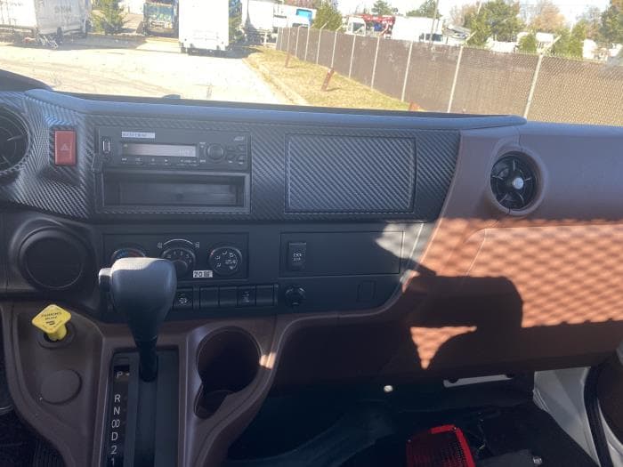 2026 Hino L6 — photo 11