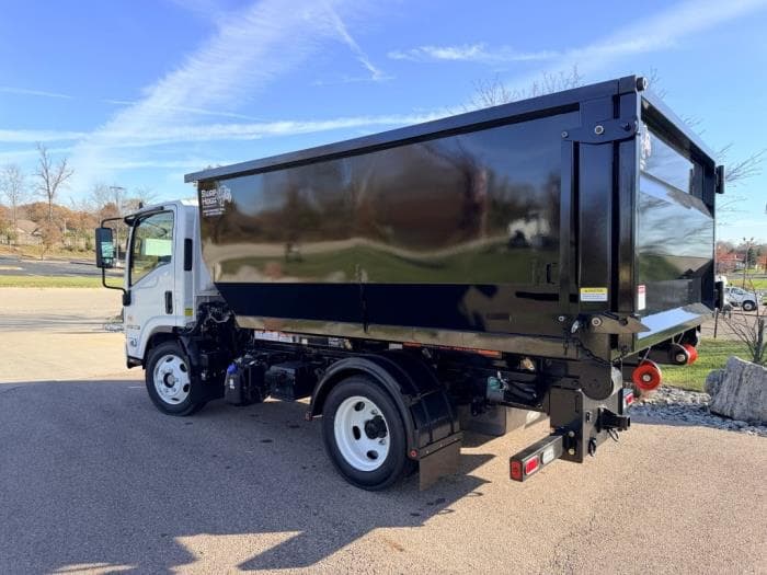 2025 Isuzu NRR — photo 7