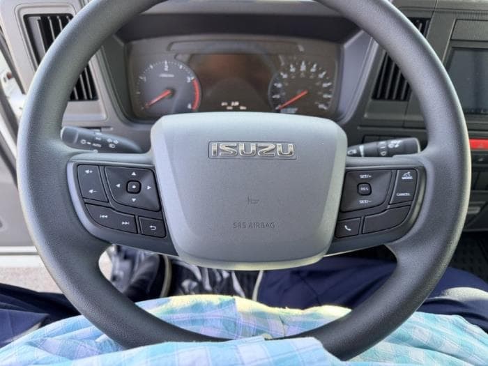 2025 Isuzu NRR — photo 22