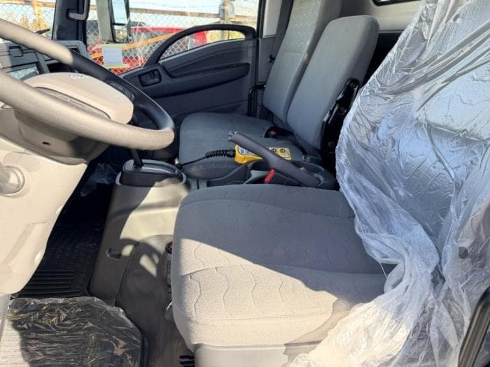 2025 Isuzu NRR — photo 24