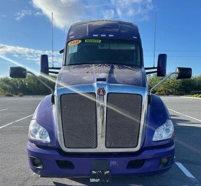 2021 Kenworth T680 — photo 3