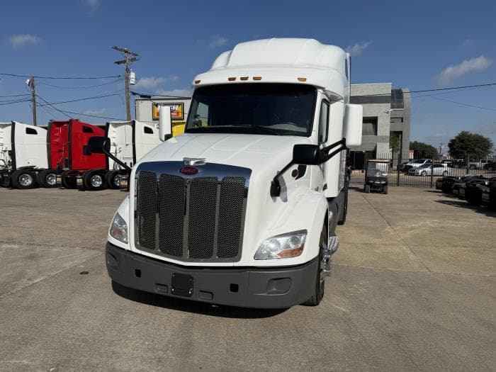 2021 Peterbilt 579 — photo 21