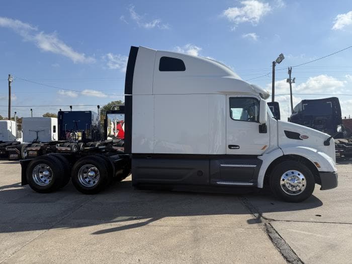 2021 Peterbilt 579 — photo 29