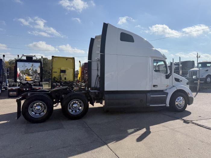 2021 Peterbilt 579 — photo 31